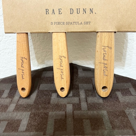 Rae Dunn Halloween 3 piece SPATULA SET - Picture 4 of 5